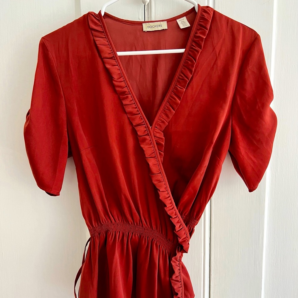 Dockers Red Top